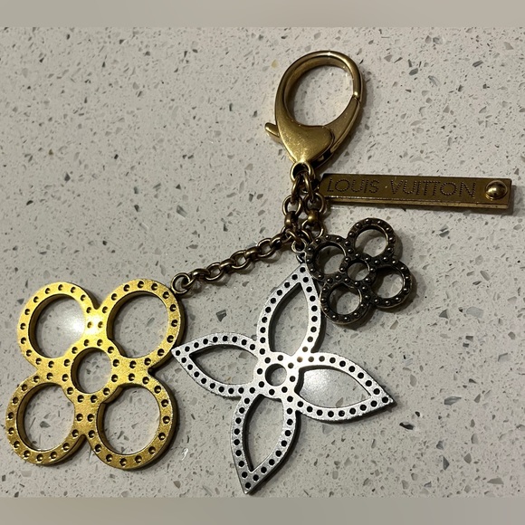 Authentic Louis Vuitton Bijoux Tapage Key Chain & Bag Charm - Picture 7 of 11